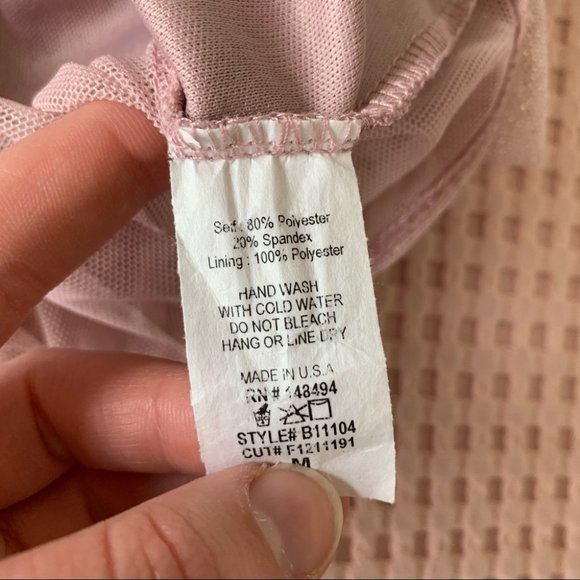 Windsor Pink Sparkle Sequin Bodysuit Puff Sleeve M - Picture 8 of 8